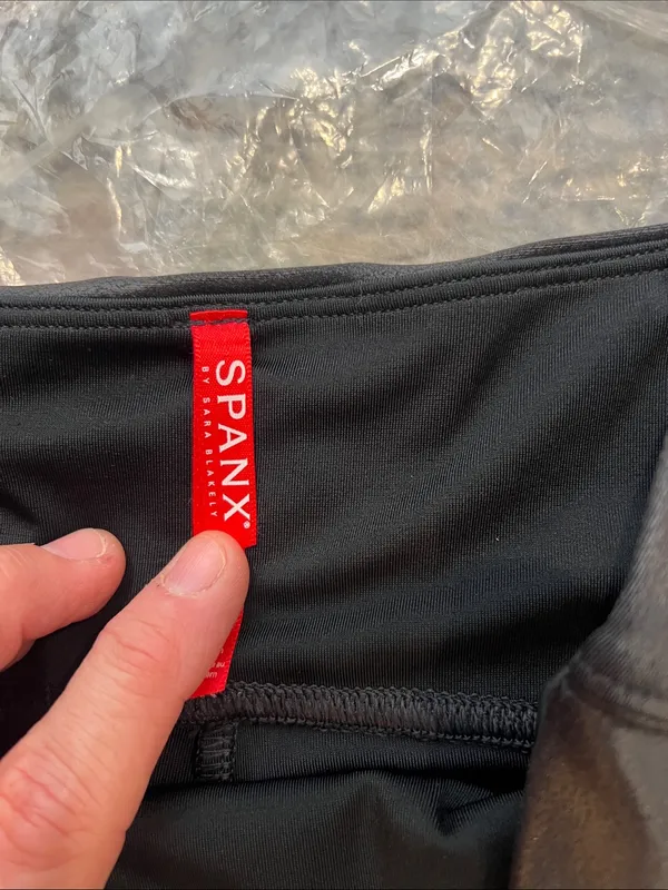 SPANX Black Faux Leather Jeggings size medium. - Image 5