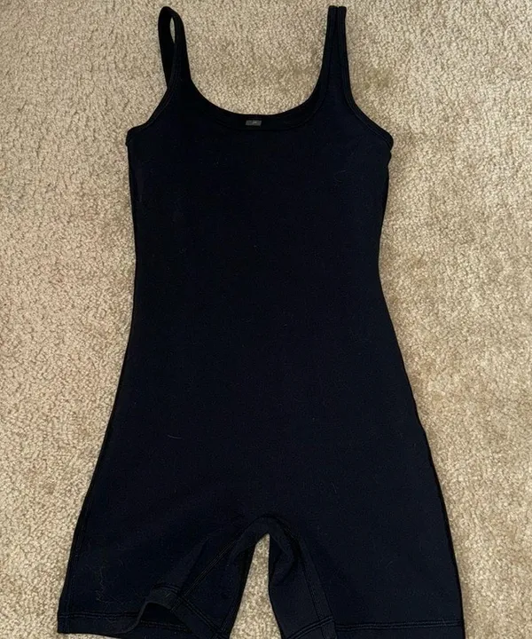 Aritzia TNA athletic romper - Image 3