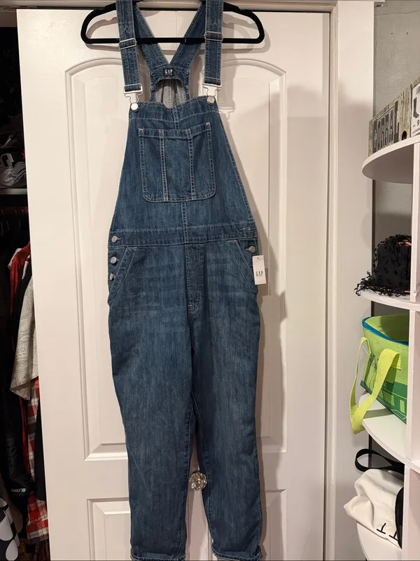 GAP Women's Denim Overall Jumpsuit in Medium Blue NWT - Image 2
