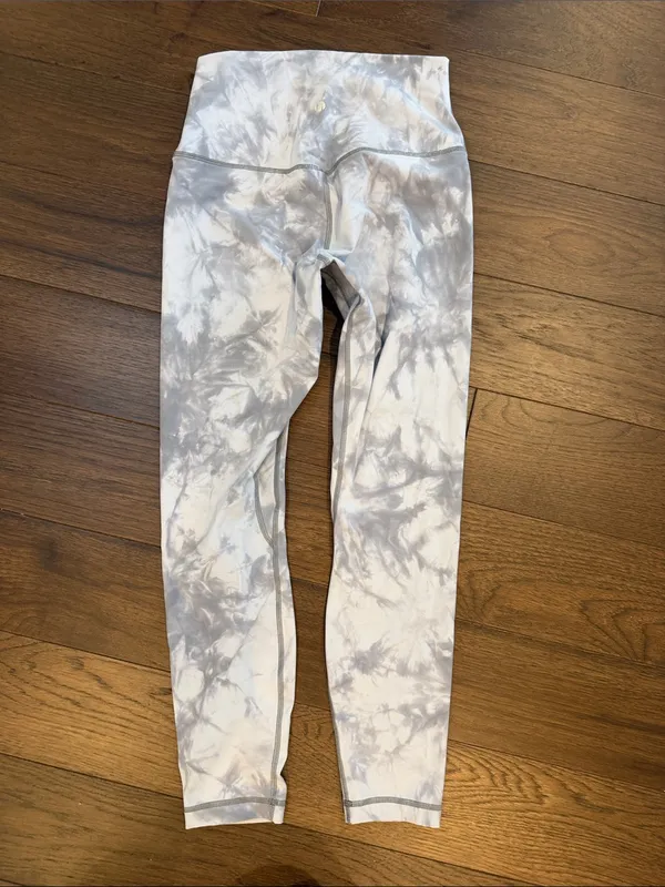 Heynuts High-Waist Tie-Dye Leggings - Medium in Light Gray - C47-004 - Image 6