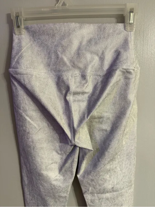 ALO Yoga White Silver High-Rise Leggings Size Small - Image 4