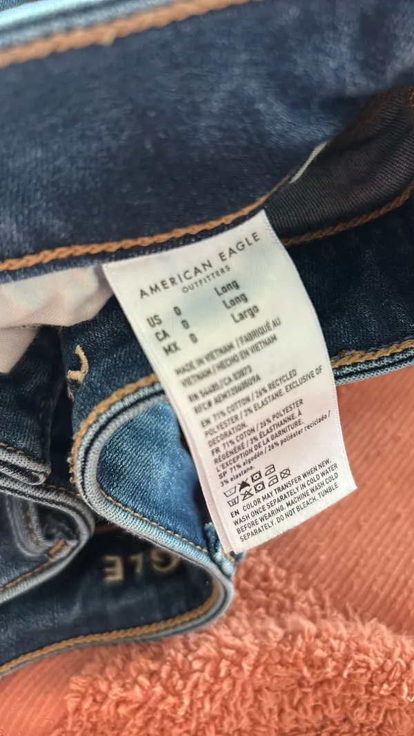 American Eagle Jeans - Image 4