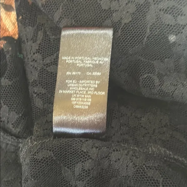 Free People Black Lace Floral Blouse size M - Image 7