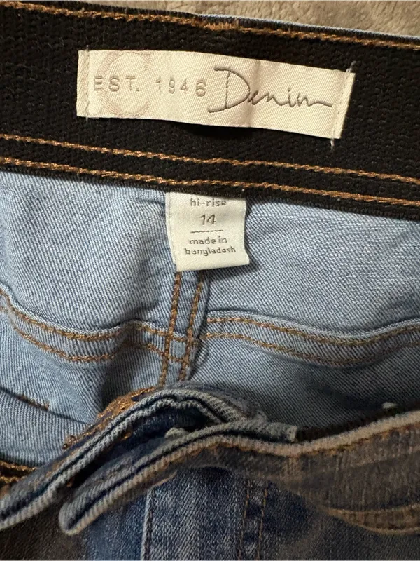 Women’s Blue Flared Jeans - Image 2