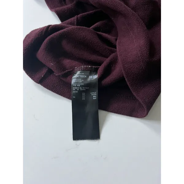 Uniqlo Heattech Fleece Turtleneck Medium Burgundy - Image 5