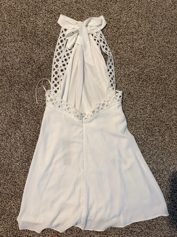 White Lulus Dress - Image 2