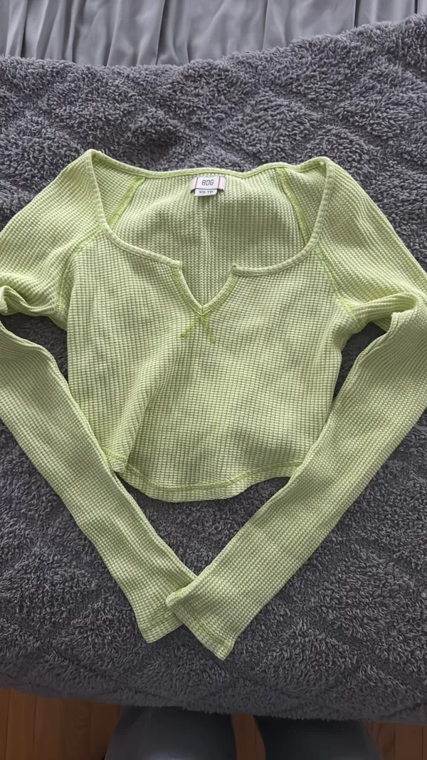 BDG Urban Outfitters Crop Top - Image 4