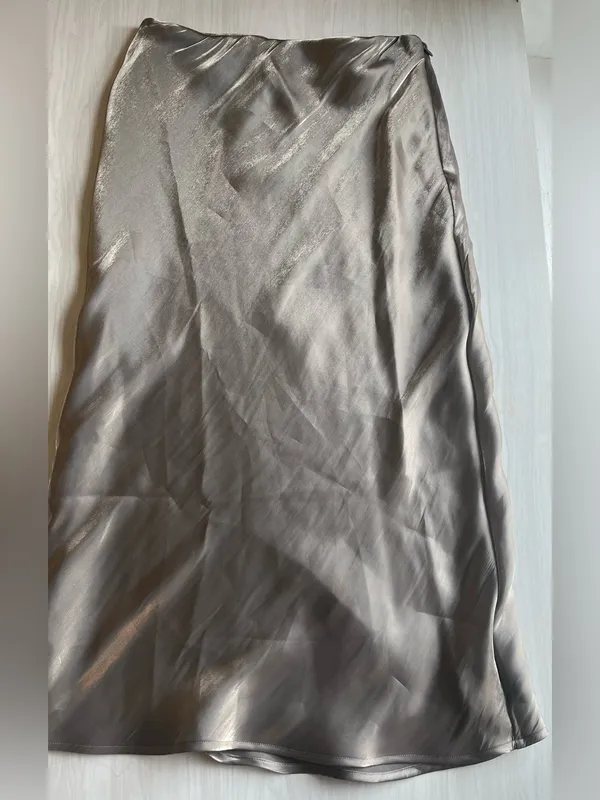 NWT Anthropologie Shine Bias Midi Skirt XS Metallic Khaki Champagne $108 - Image 2