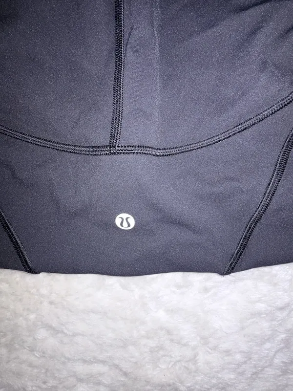 lululemon athletica black train times crop leggings size 10 - Image 5