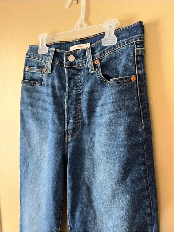 Levi's Ribcage Straight Blue Jeans - Image 2