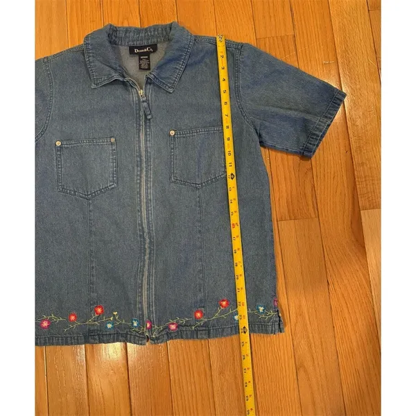 Denim & Co. Shirt Jacket Womens M Blue Denim Full Zip Short Sleeve Floral - Image 5