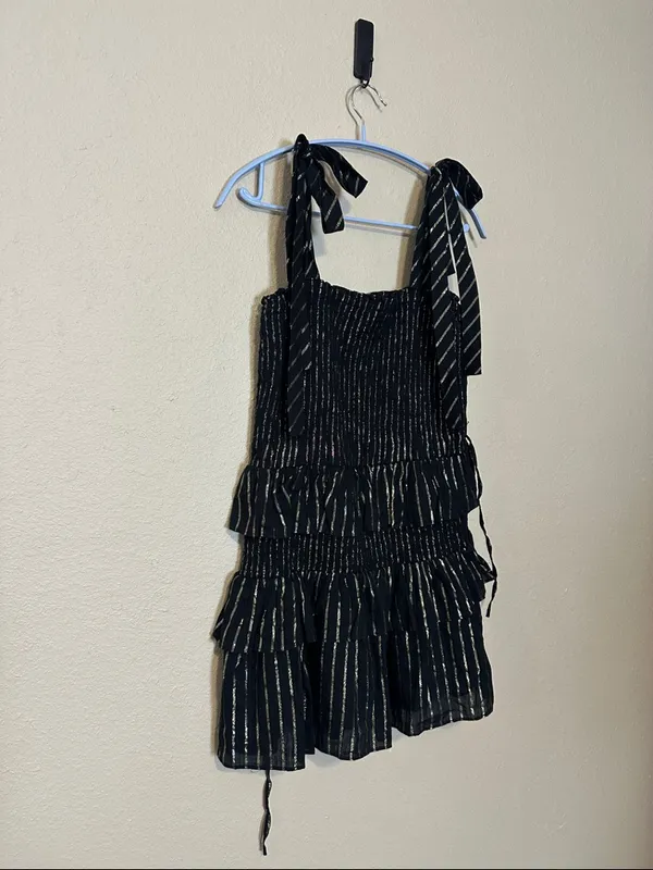 HOUSE‎ OF HARLOW 1960 Corrine Tiered Ruffle Mini Dress Tie Shoulder Back Gold - Image 2