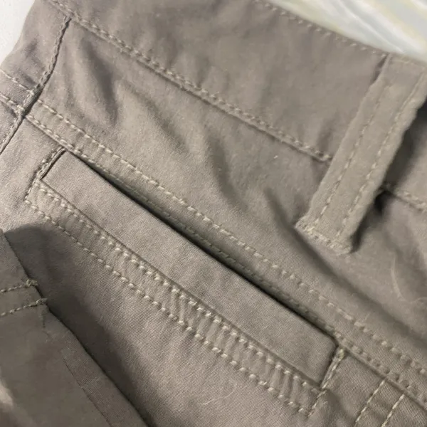 Athleta Shorts Womens 30 Brown Bermuda Utility Nylon Spandex Pockets Zip Closure - Image 7