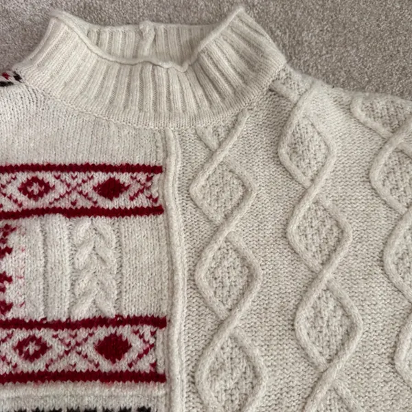 American‎ Eagle Patchwork Fair Isle Snowflake Mock Neck Sweater Medium Cream Red - Image 5
