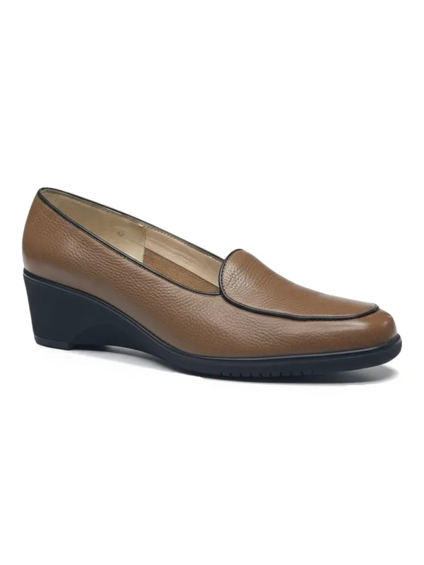 Salvatore Ferragamo ✽ Sculptural Wedge Heel Loafers ✽ Golden Brown Leather ✽ 5M - Image 2