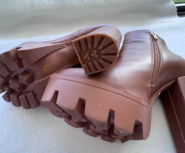 Studio F Chunky Platform Heeled Boots Size 37 – Brown Faux Leather Ankle Boots - Image 5
