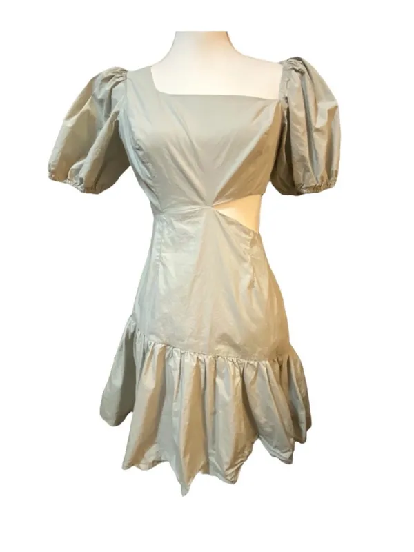 NWT ASTR Mayfair dress in‎ dusty sage cutout puffy sleeve Medium - Image 4