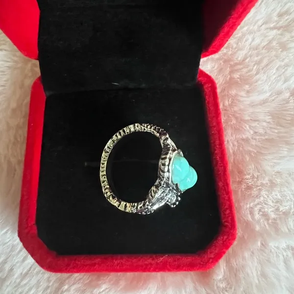 Gorgeous Silver Simulated Turquoise Ring Size 7 - Image 3