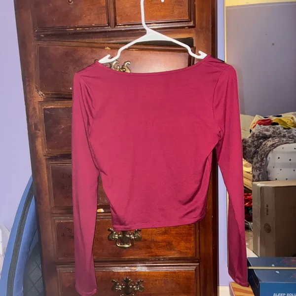 Hollister scoop neck long sleeve tee! - Image 3