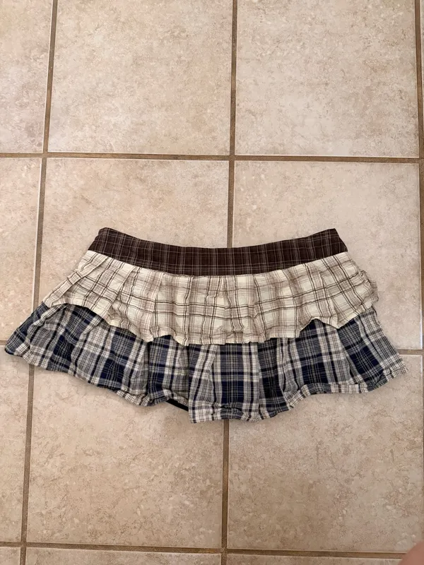 Edikted Plaid Tiered Micro Skort - Image 4
