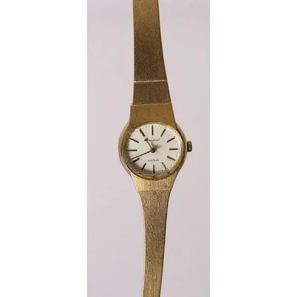 Bulova Ladies Gold‎ Tone Quartz Watch Elegant Dress Style 1981 - Image 2