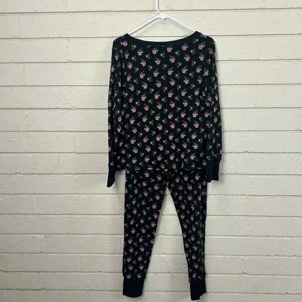 Victoria’s Secret Black Floral Thermal Pajama Set size M - Image 2