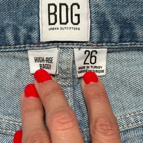 BDG Light Blue Wash High-Rise Baggy Jeans - Image 4