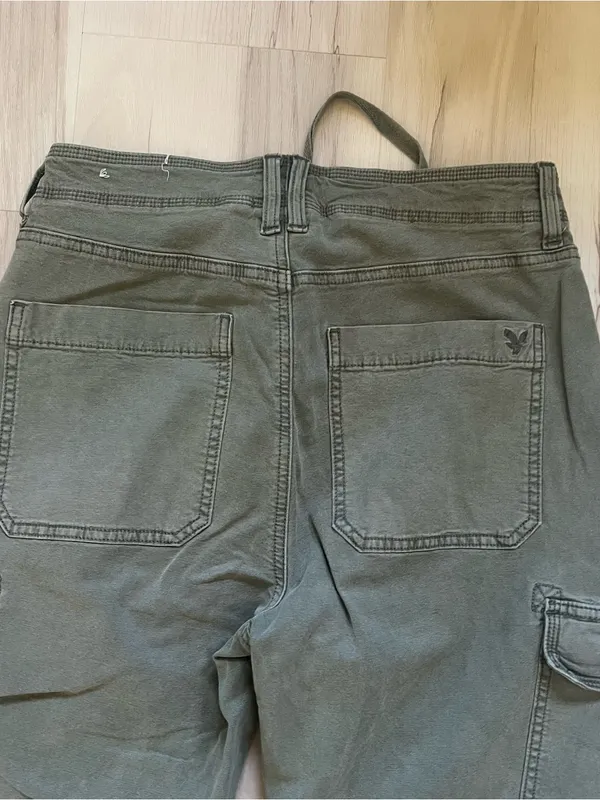 Green American Eagle pants size 6 - Image 7
