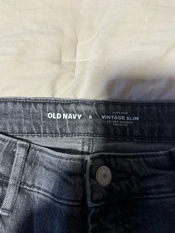 Old navy high rise vintage slim jeans - Image 3