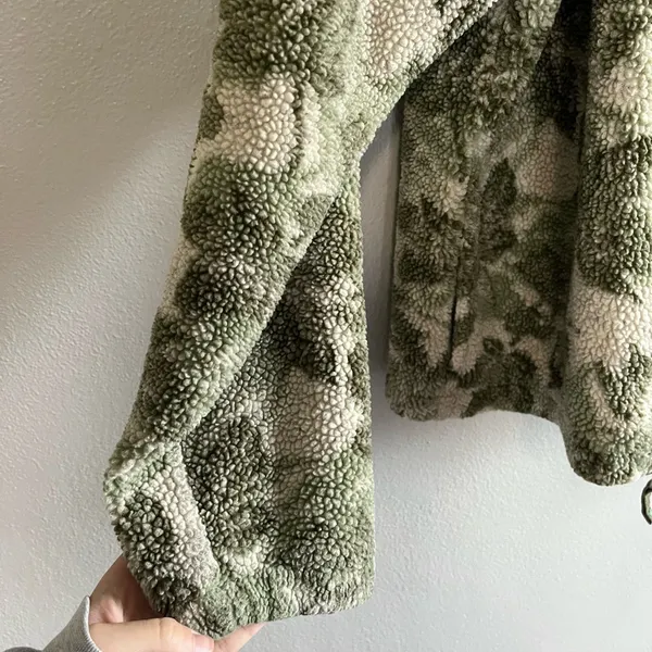 [Woolrich] Vintage Women’s Maple Leaves Jacket- Size Large - Image 4