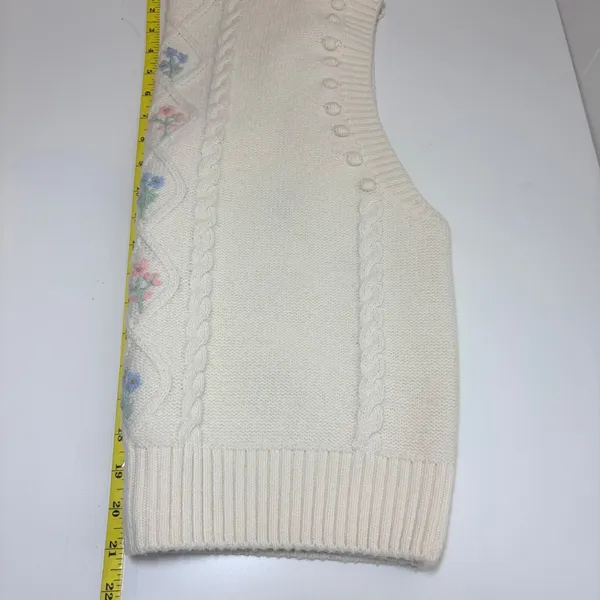 Paris Atelier & Other Stories Cream Floral Embroidered Cable Knit Vest M Preppy - Image 6