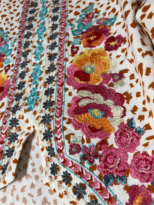 Savanna Jane Boho floral embroidered flare sleeve top size 1X - Image 4
