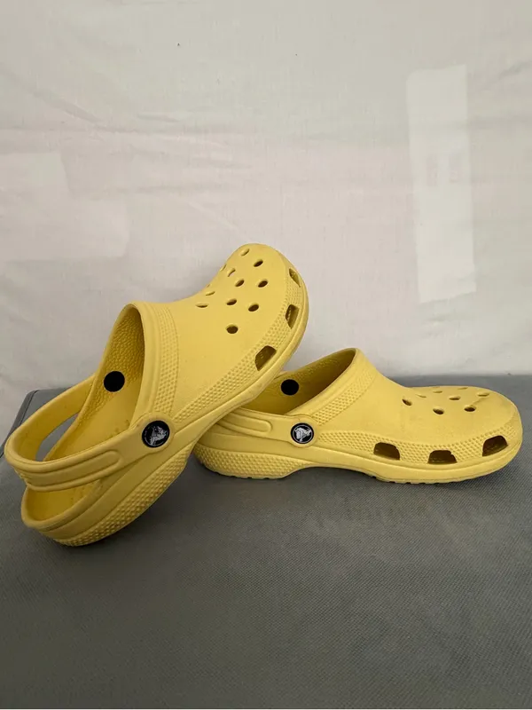 Crocs Classic Clog Yellow M6 W8 Unisex Comfort Slip On Sandals(B262) - Image 3