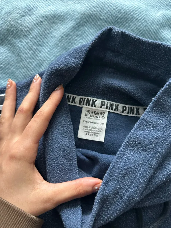 Victoria's Secret PINK Sweatshirt - Image 7