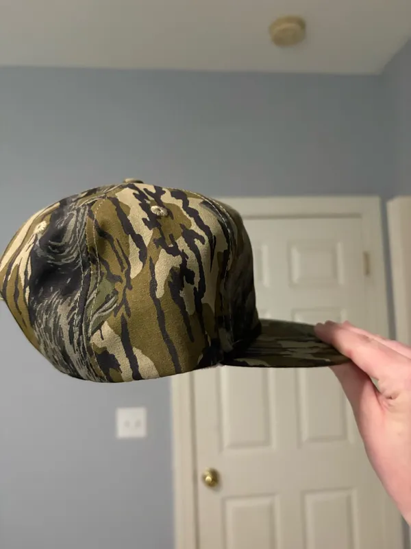 Delta Feather Hat Co. ‘Man’s Best Friend’ (Treestand) - Image 4