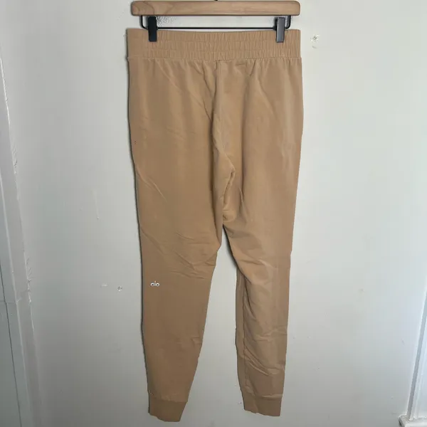 ALO YOGA- Unwind Sweatpant Dune Wash Size S - Image 4