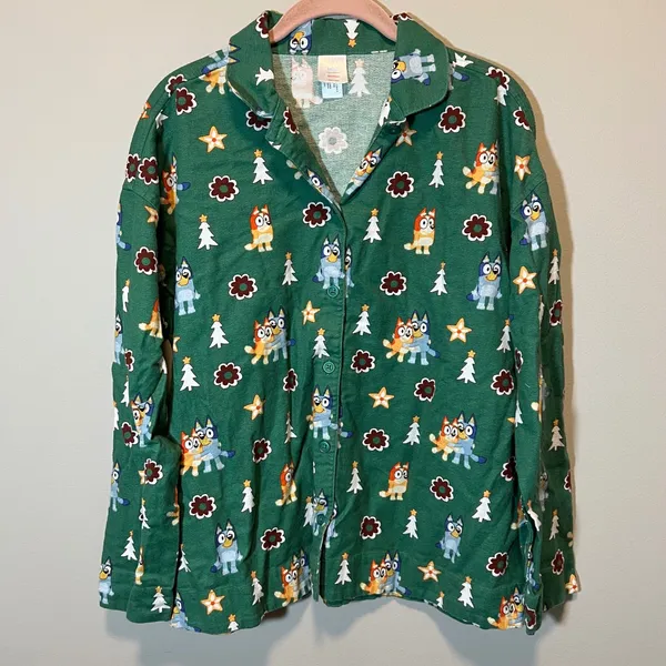 Hanna Andersson Bluey Christmas Flannel Pajama Set Green Women's Small 2 Piece - Image 5