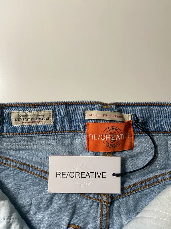 Levi’s Mini Denim Skirt - Image 5