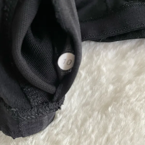 Lululemon black t-back Racerback Sports Bra size 10 - Image 2