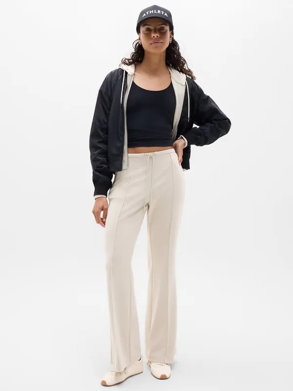 New Athleta M Seasoft Pintuck Mid Rise Flare Pant Medium Zephyr Cream Regular - Image 2