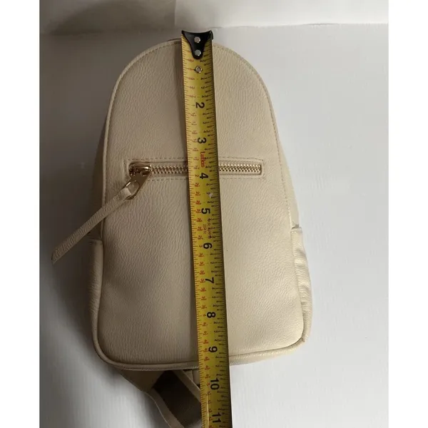 Universal Threads Crossbody Bag Womens Small Light Beige Zip Pockets Adjustable - Image 15