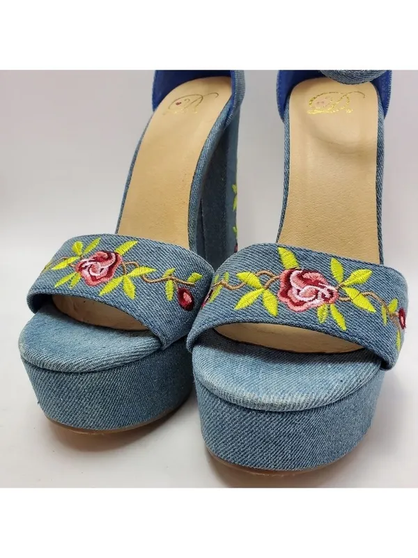 Heart in D Blue Denim Floral Embroidered Platform Heels Sandals Size 8 - Image 10