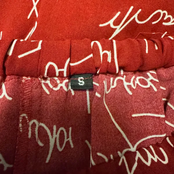 2092‎ | Script Print Two Piece Button Down Pajama Set Red White Women Small - Image 11