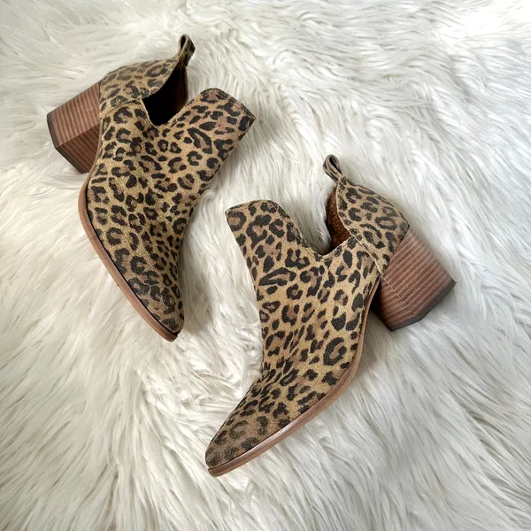 Lucky Brand Chelsea Cheetah Bootie Sz 5.5 - Image 2