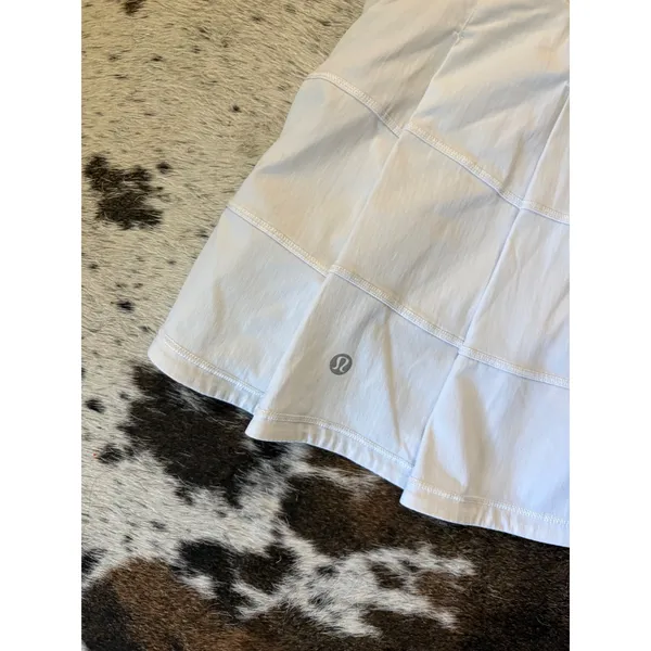 Lululemon Pace Rival Skirt *4-way Stretch 15" White Size 4 Tall - Image 4