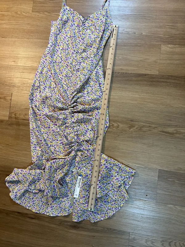 NWT Cupshe Brisa M White Purple Ditsy Floral Ruched Ruffle Midi Dress - Image 5
