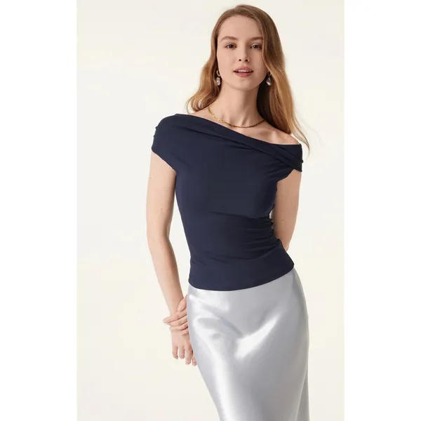 OGL MOVE Eco-SkinKiss® Multi-wear Versatile Necklines Bra Top - White XS New - Image 4