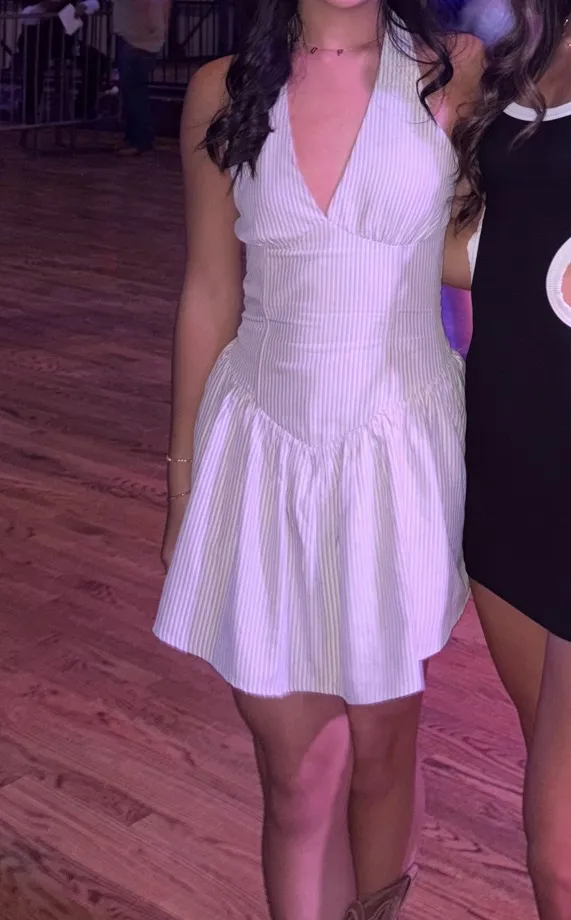 Revolve Mini Dress Pink - Image 3