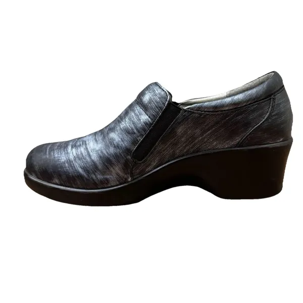 Alegria Eryn Professional Clogs Womens Size 39 US 9 Chromeo Iridescent Shoes - Image 3