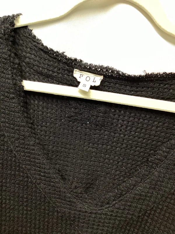 POL Black waffle knit v-neck size Small - Image 8
